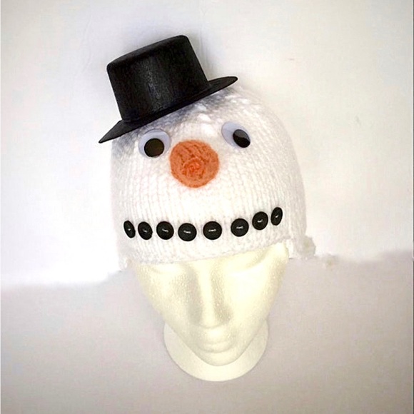 NWT Hand Knit Childs Snowman Hat with Googly Eyes and Top Hat Size 3-10 Years - Picture 8 of 9